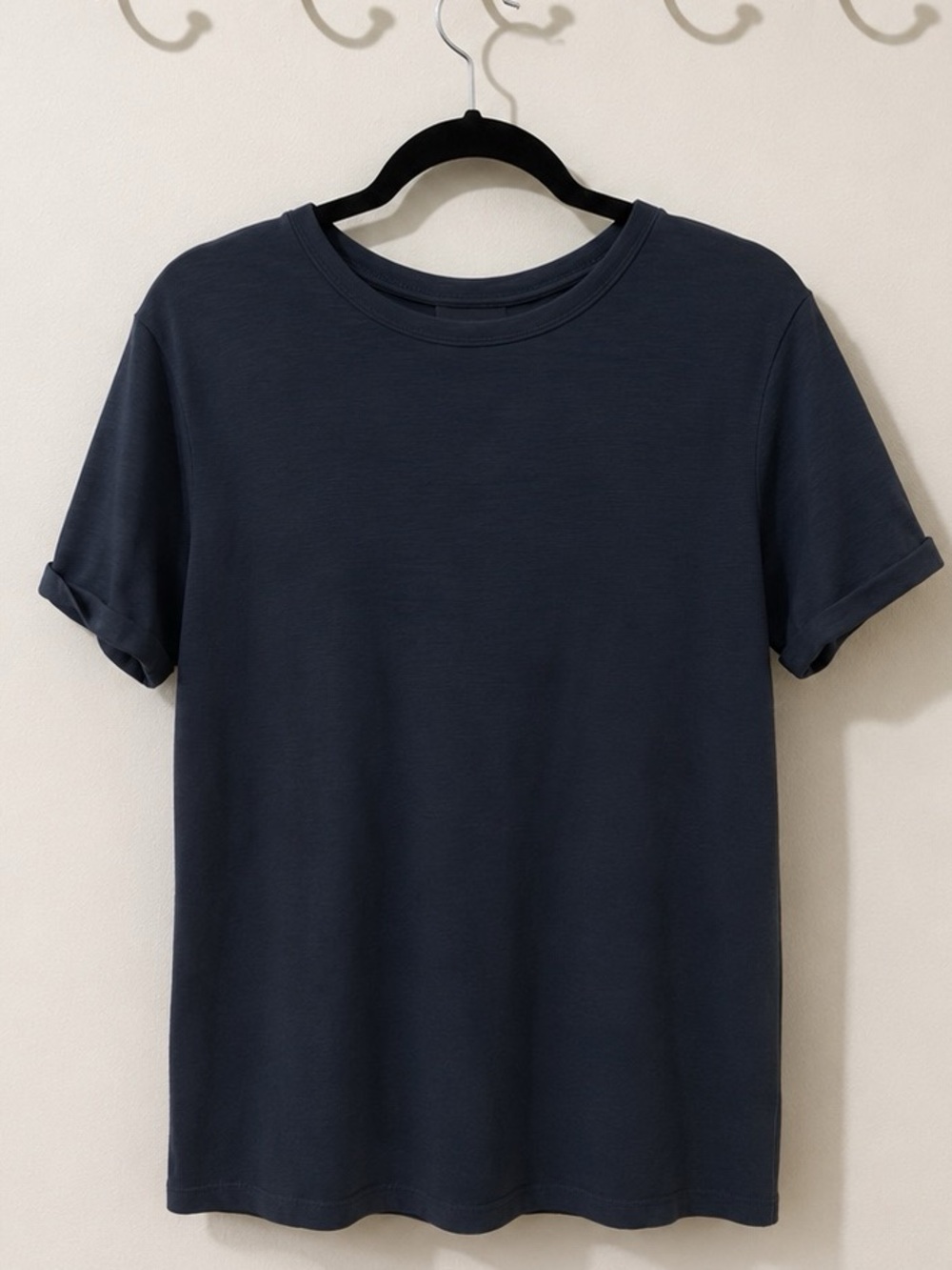 H&M Classic Crewneck Men’s T-Shirt — Navy Small EUC